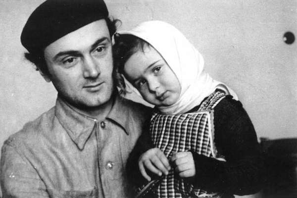 S dcerou Markétou, 1946 | Jaroslav Paur